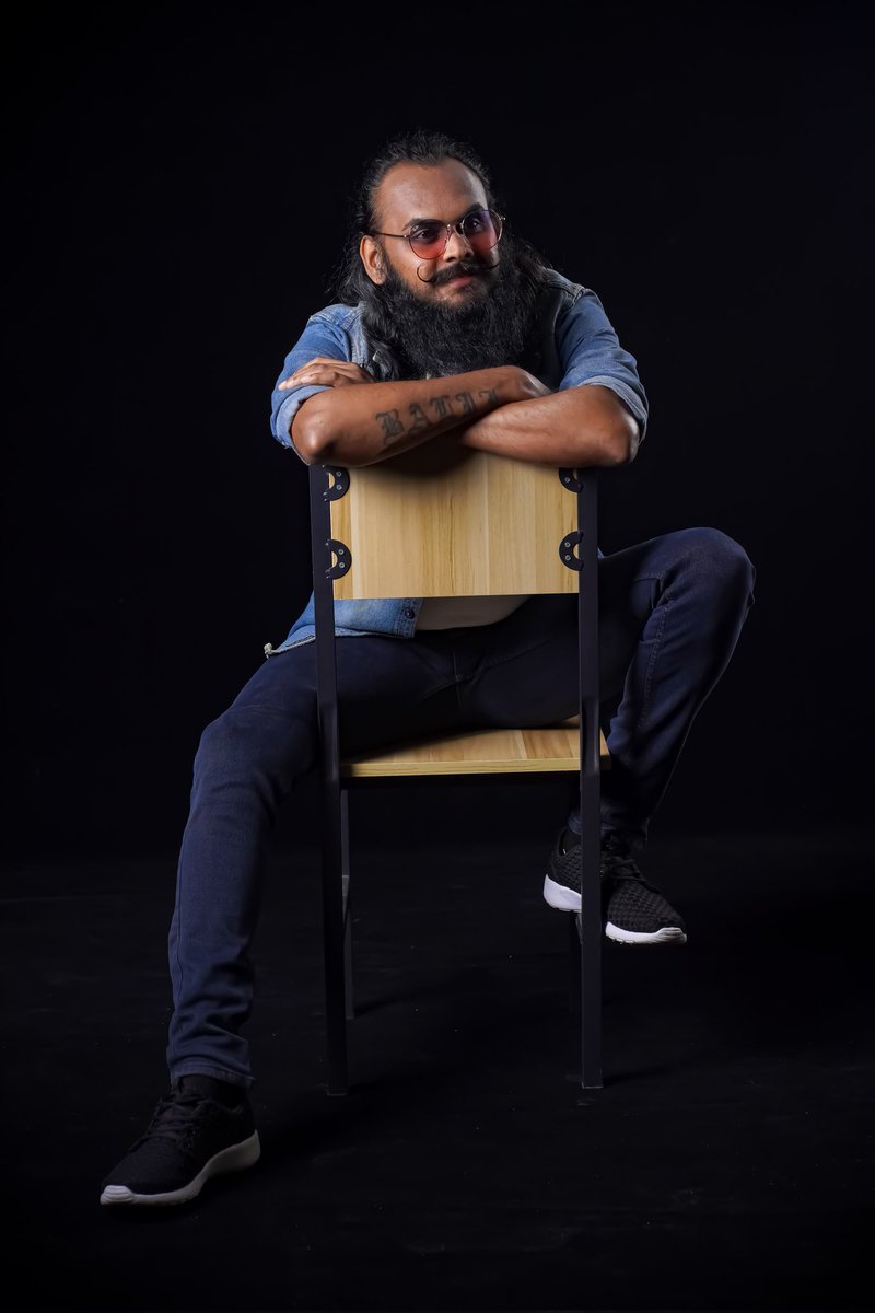Balan_Balji's tweet photo. #notfamous #Dancer #indiandancer #tamilan #dancelife #photoshooting #actorlife #actor #actinglife #profilephoto #longhairmen #beard #beardman #indianbeardedmen #indianbeard #fashion #Manmodel #indianactor #tamilactor https://t.co/dRqqNREnSt