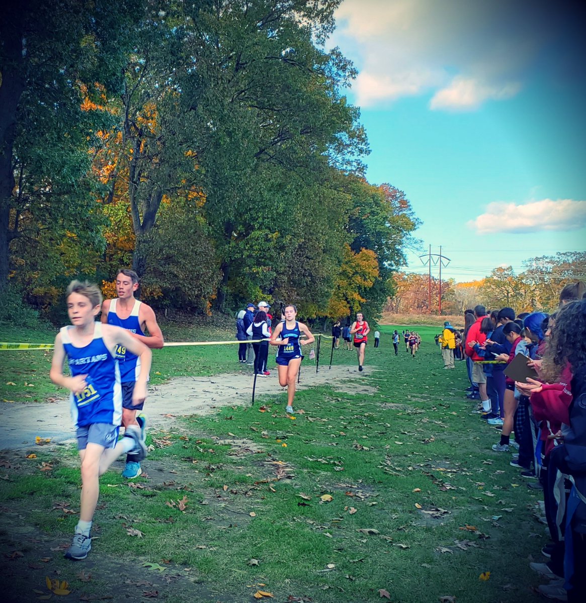 StonehamTrack's tweet image. Evan DiLisio and Quinn Nial finishing hard at the ML12 XC Championships.