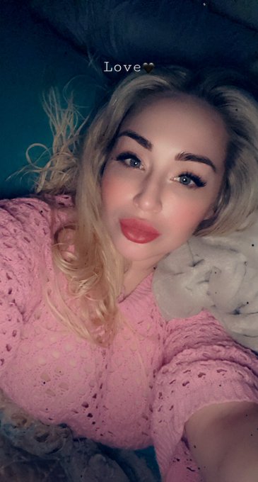 30 minutes online loves?? https://t.co/8ZwV82oGhy<a href="/tag/presents"class="tags"><span>#presents</span></a>