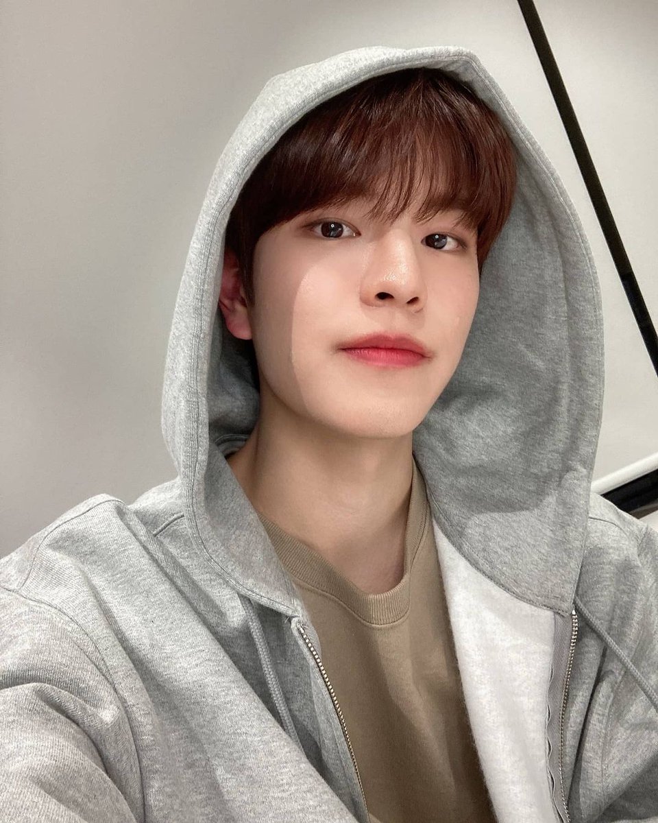 ͏͏͏͏͏͏⠀ 

                    📷 —— “ Hello. ”
              
⠀ ͏͏͏͏͏͏⠀