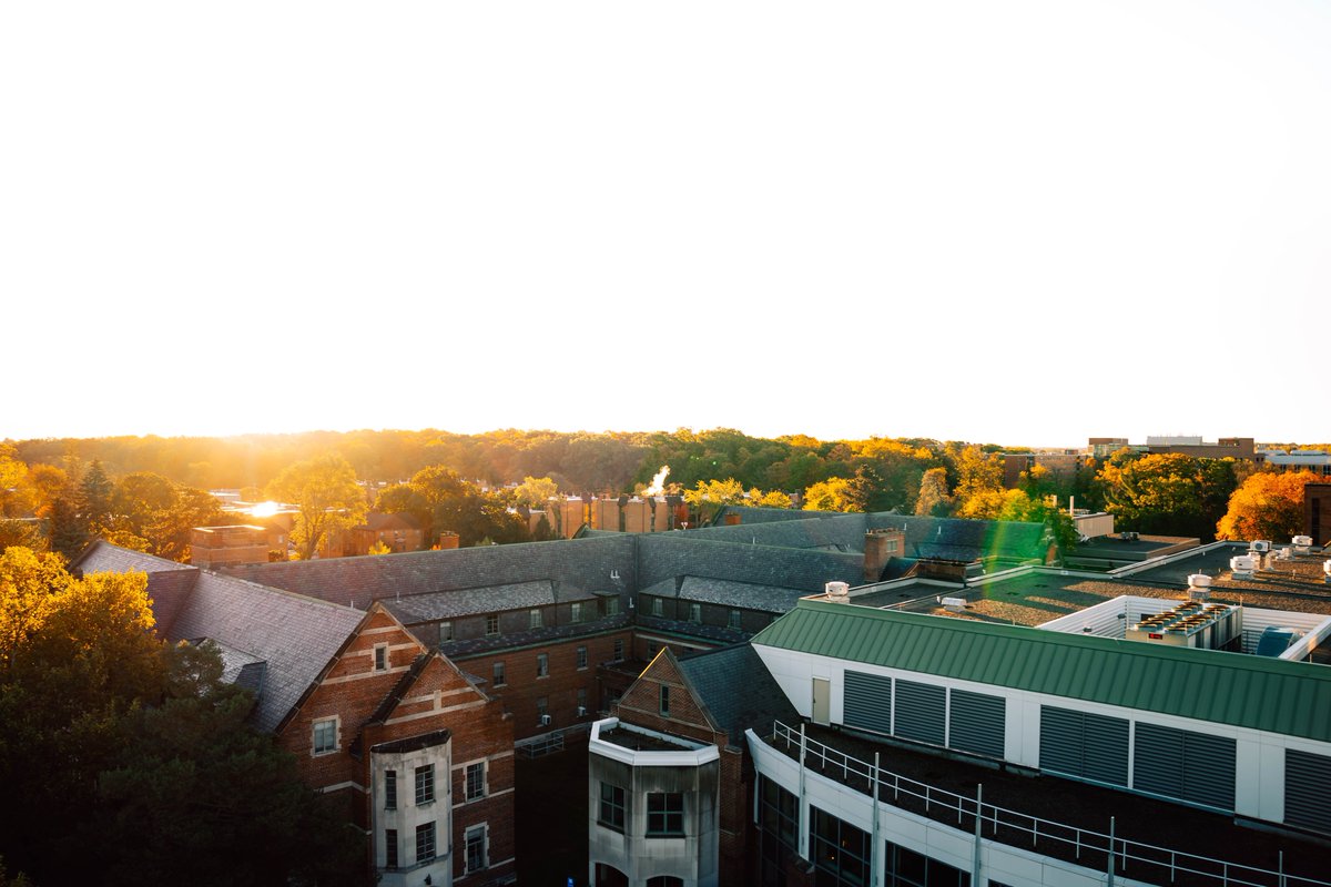itsnickschrader's tweet photo. The colors are here 🍁 #MSU #MSUView https://t.co/bEm9XL74ft