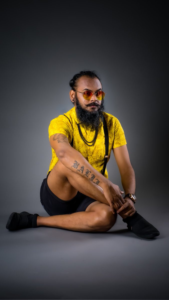 Balan_Balji's tweet photo. #notfamous #Dancer #indiandancer #tamilan #dancelife #indianactor #tamilactor #photoshooting #actorlife #actor #actinglife #profilephoto #longhairmen #beard #beardman #indianbeardedmen #indianbeard #fashion #Manmodel #Manfashion https://t.co/ydBxJzx1wn