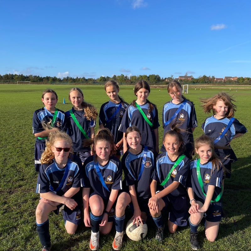 StsPnP's tweet photo. The #SubjectOfTheWeek is PE and this time the focus is our amazing extracurricular clubs which include: Rugby, KS3 Dance, Multi-sports (Mondays), KS4 Dance (Tuesdays), Football, Netball (Thursdays).  See more on Facebook https://t.co/ORpzEySbXI

❤️💛💙

#BePandP #Opportunity #PE https://t.co/lzZNz8Y1Pp