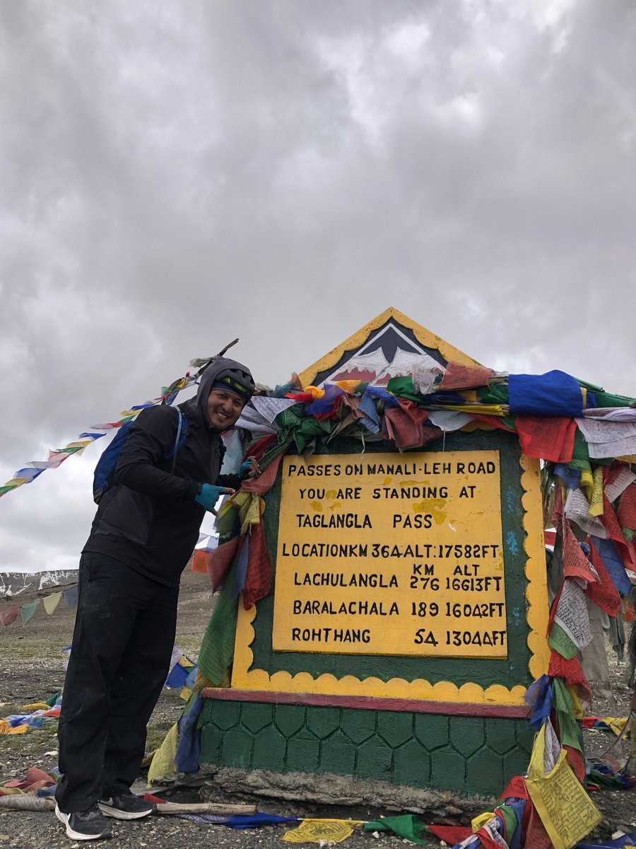 HPCL's tweet photo. Setting new standards of fitness and inspiring all HPites, our officer, Mr. Nitin C Singh, cycled 544 kms from Manali to Khardungla and reached one of the World’s highest motorable pass ! 🚴 

#fitnessmotivation #fithaitohhithai #HumFittohHPfit #SaveOil https://t.co/DkbbVBezE5