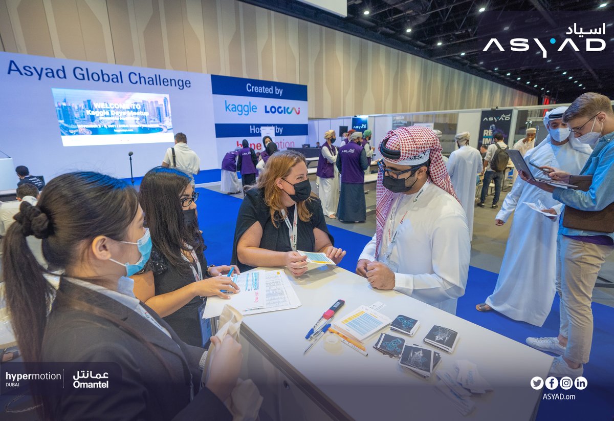 AsyadGroupOman's tweet photo. موعدنا اليوم! جانب من استعداد المشاركين قبل انطلاق تحدي أسياد العالمي اللوجيستي.
انضموا إلينا في @ExpoDubai2020 بالتعاون مع @HypermotionDxb و@Omantel الذراع التكنولوجي للسلطنة.
#مجموعة_أسياد
#علم_البيانات 
#شركة_ناشئة https://t.co/19w3mHKK75