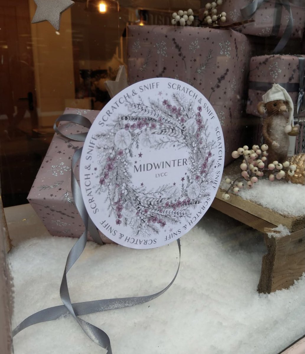 Scratch and sniff window - scenting Goodramgate 24/7 #york #shoplocal #goodramgate #indieyork