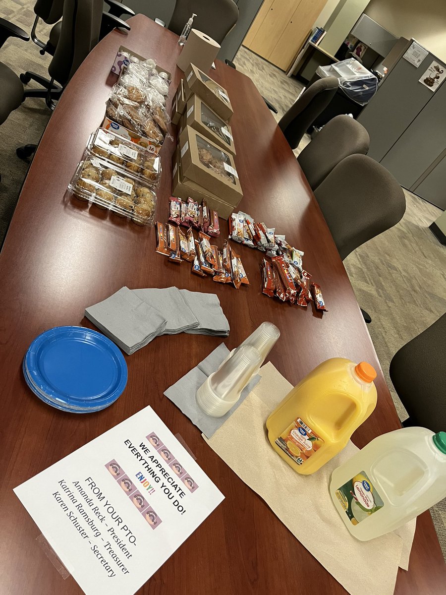 evhspto's tweet photo. Teachers/Staff Stop by 9/10 to grab some breakfast items! Your PTO just wanted to remind you how much we appreciate you! https://t.co/4B2yRE65Md