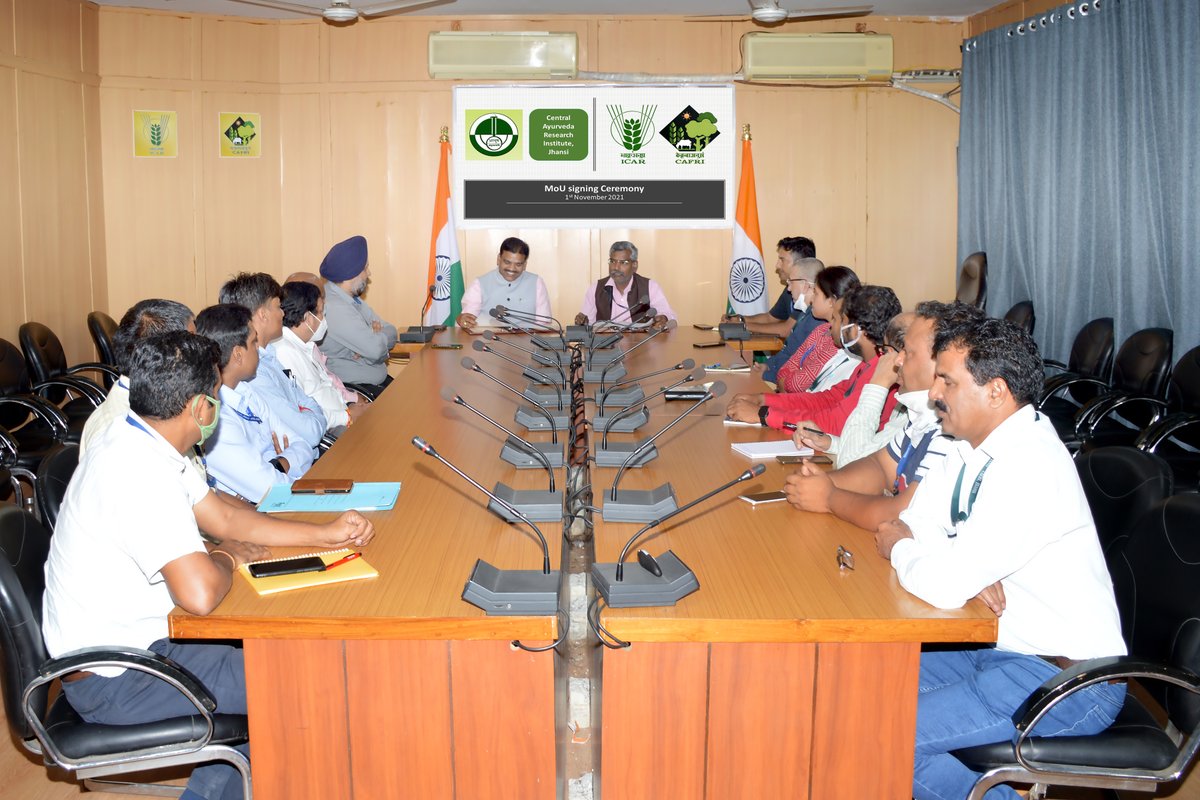 IcarCafri's tweet photo. @icarindia @arun703 #icar #icarcafri #MOUSigningCeremony #ethnoforestry #livlihoodpromotion #NationalAyurvedaDay #AyurvedaDay https://t.co/VgxPCtxgy6