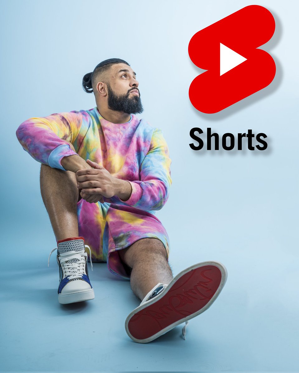 HumzaProduction's tweet photo. I can officially announce that I will be releasing 3 YouTube SHORTS videos EVERY WEEK from now on!!π€― The chewing gum finale date will be announced this week so stay tuned & get subscribing!!!Β ππ₯ #YouTube #shorts #3videosaweek #subscibe #humzaproductions https://t.co/H50LMuDYkk