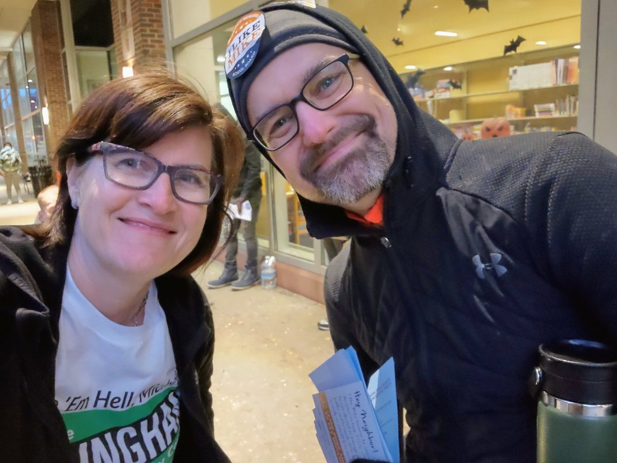 MichelleDunn513's tweet photo. The tradition continues! Early morning selfie! Vote @mike_moroski and #VoteDillingham!! It's Election Day baby!!!! https://t.co/uKEsdpGvVj