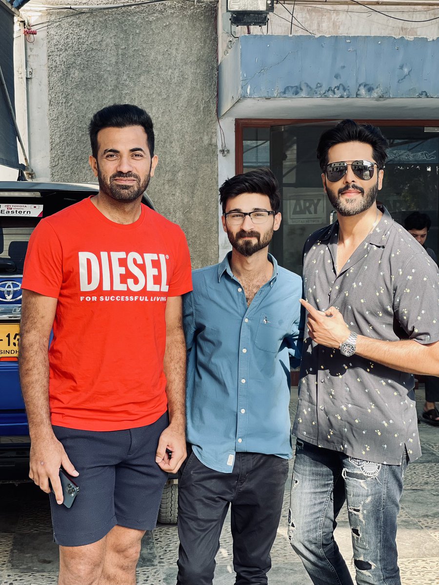 ibrahimjamil512's tweet photo. With the legends of pakistan 🇵🇰 one from entertainment &amp; one from sports 🏏
@fahadmustafa26 @WahabViki https://t.co/favgTFaLk9