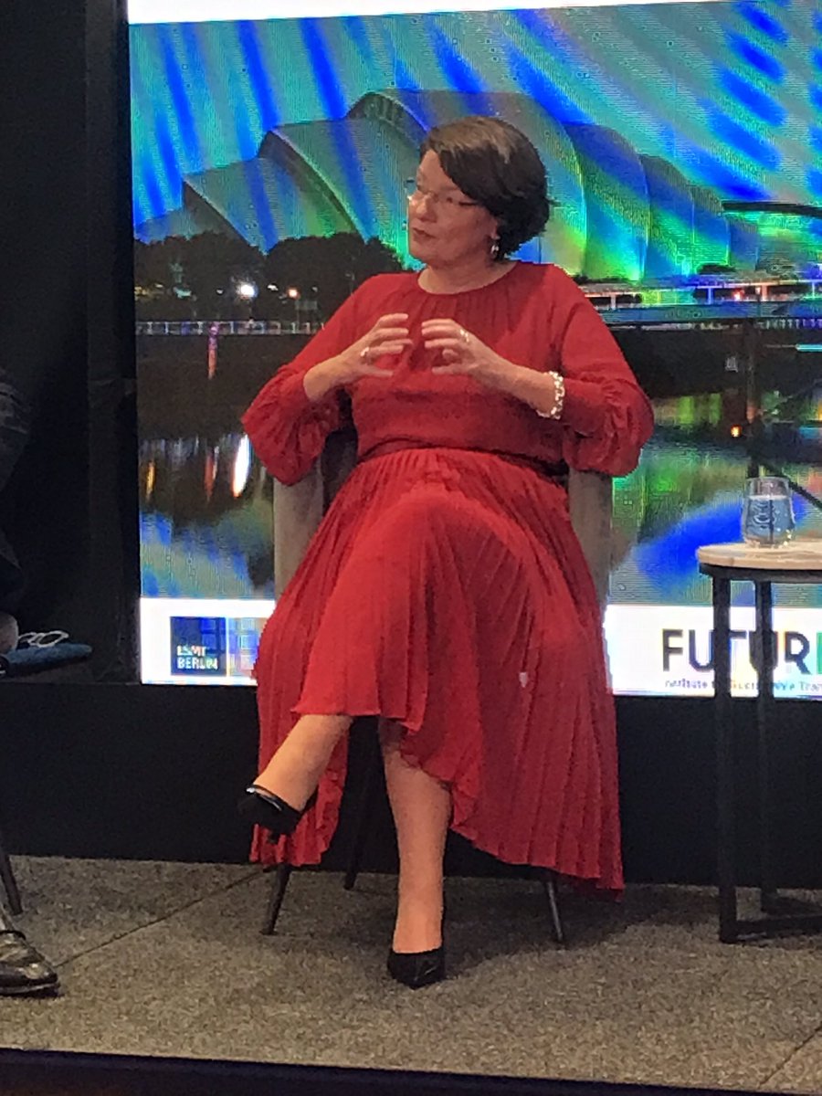 PGDeutschland's tweet photo. #AstridTeckentrup ‘beyond our #NetZero 2040 goals, we are engaging with consumers to enable responsible use and changing routines‘ #FUTURIST #CEOStudy @COP26 #Wertestiftung @BainAlerts @PIK_Climate https://t.co/p7RaCu1uVR