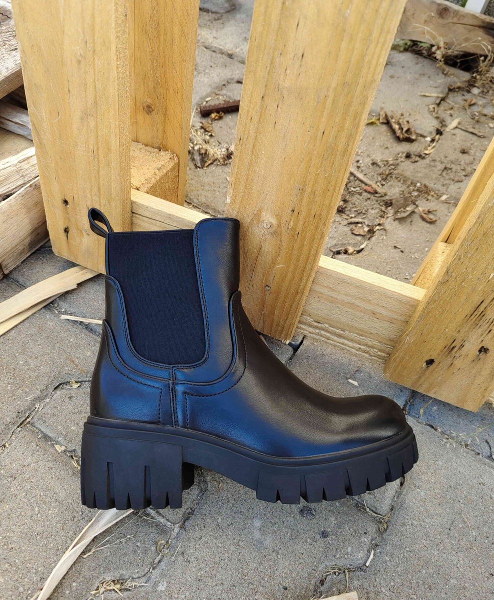 Ankle Boots by Seastar
1moda.eu/nc1239-519661.…

#feetstagram #boots #ankleboot #seastar #b2b #shoewholesale