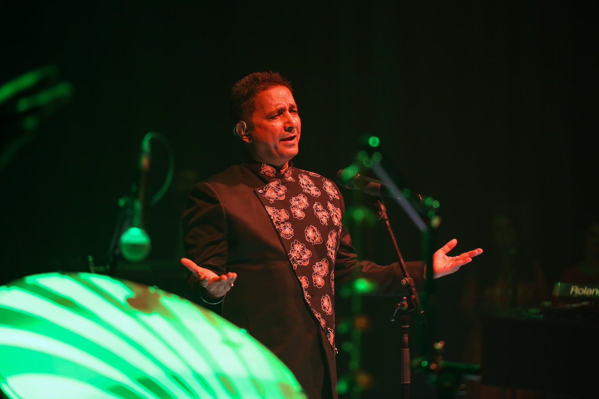 Assaan udd jaana 🕊

Sukhwinder Singh in his element in #ChidiyaDaChamba 

#SalimSulaiman #Bhoomi21