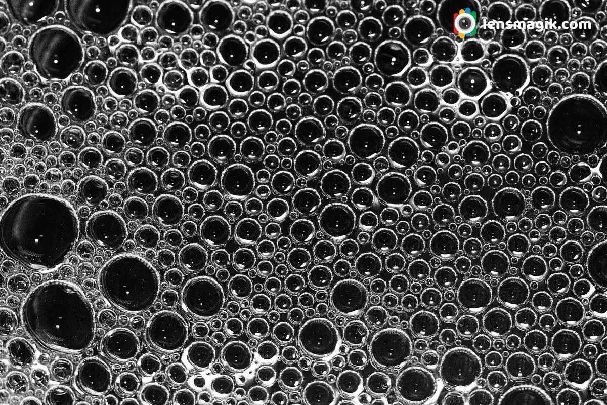 np_photographer's tweet photo. Abstract https://t.co/8YdfZzAGG8 Bubbles Abstract #abstract #abstractphotography #bubbles #bubblesmacro #bubblesabstract #macrophotographyathome #abstractphotographyideasathome https://t.co/MFMYVP0lr7