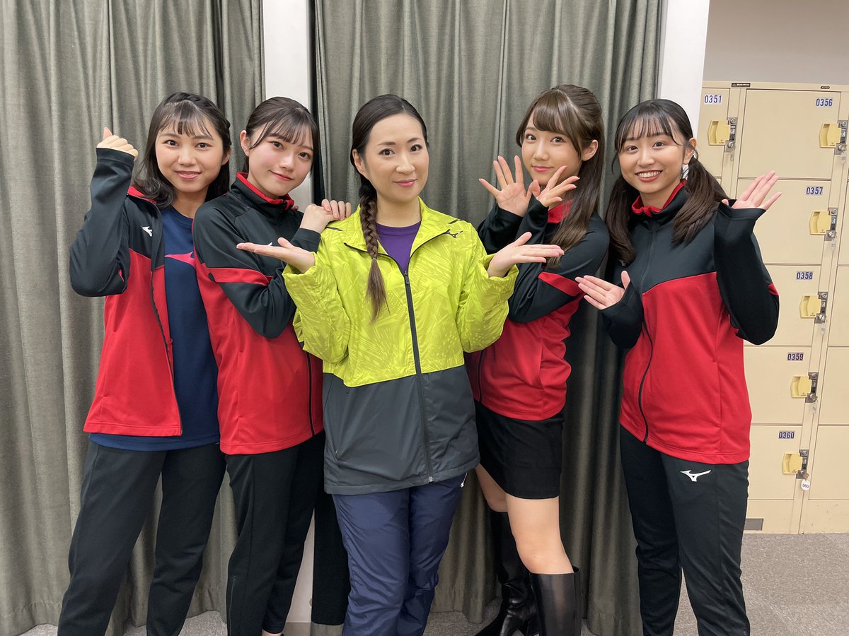 itonoofficial's tweet photo. 本日も #くしスプ ありがとうございました!!

今日はマチネが蒼井先生でした👩🏻‍🏫
女子部員＋先生！

そして、明日が最終日😭
寂しいよ~~、、最後まで一緒に駆け抜けていただけると嬉しいです🏃🏻‍♀️💨 https://t.co/0hgGOA9egM
