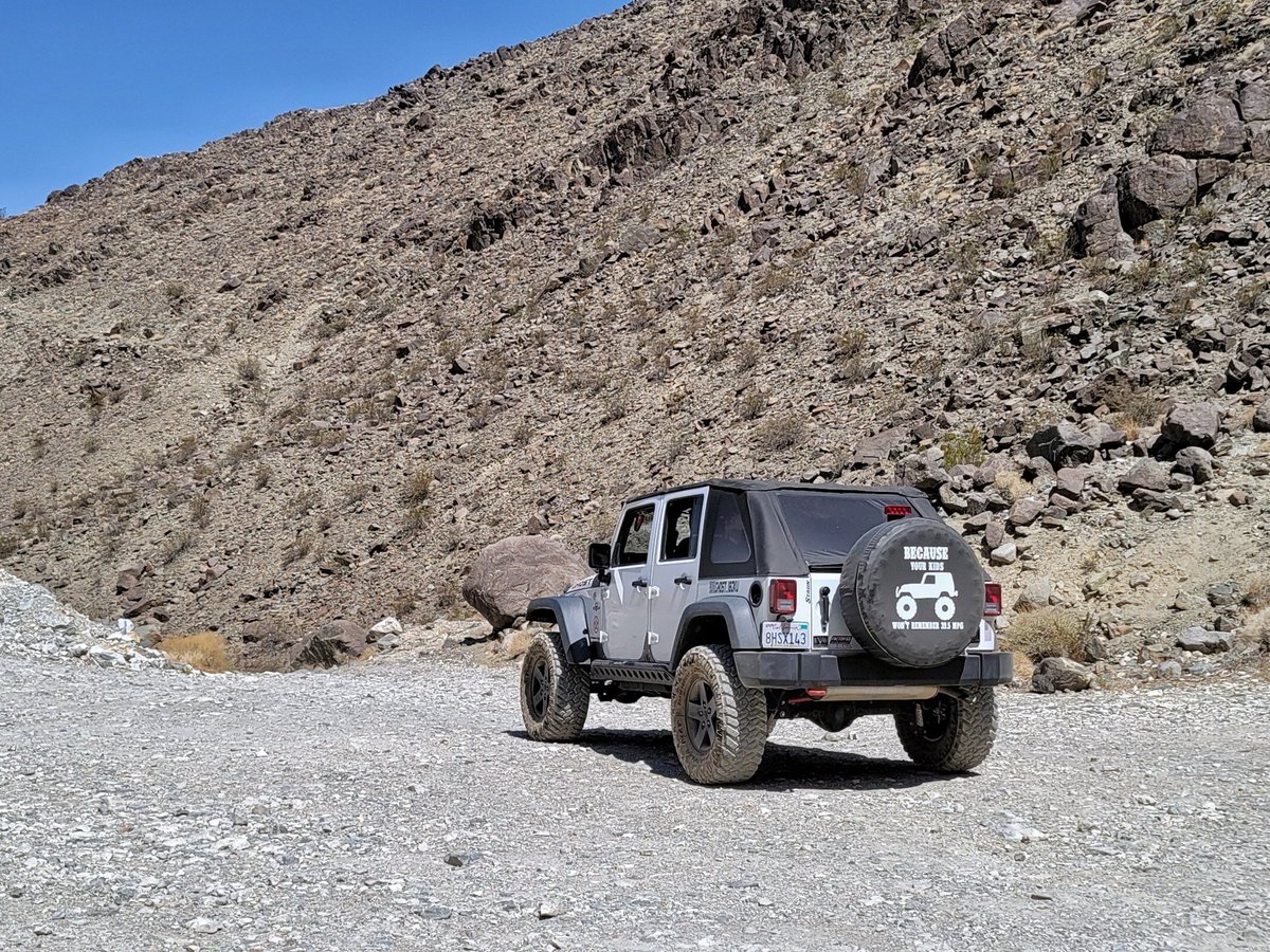 Ghost_18jku's tweet photo. When all you can tushy is think about... 😏

#Jeep #JeepWrangler #JeepWave #JeepLife #TeamNitto #Adventures #California #Explore #RewardMine

_OIIIIIIIO_
@Jeep | @THEJeepMafia | @NittoTire | @2fingeredsocie1 | @TeraFlex https://t.co/E4YT8CQ7F6