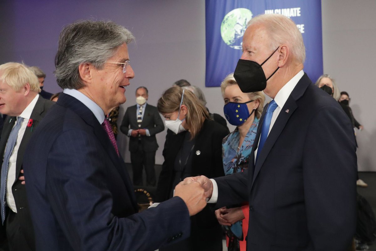 LassoGuillermo's tweet photo. Fructífero encuentro con el presidente @POTUS @JoeBiden en el evento por la iniciativa Build Back Better World, que busca apoyar el desarrollo de infraestructura sostenible para salud, seguridad sanitaria, tecnología digital, enfrentar el cambio climático y otros ámbitos.

#COP26 https://t.co/AvsZSlzARQ