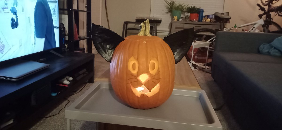 Was so happy with my pumpkin for Halloween ^.^