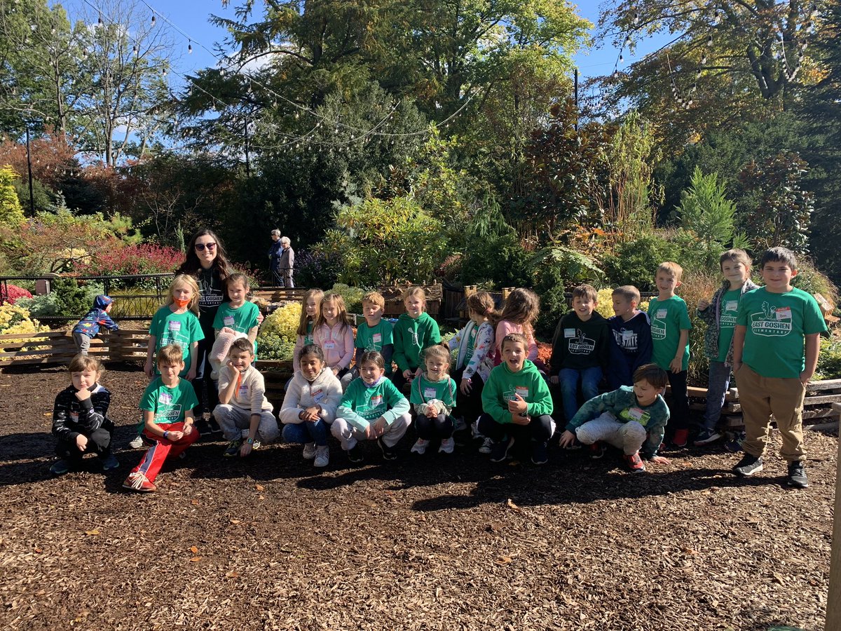 MissKForeman's tweet photo. What a great field trip to @longwoodgardens yesterday! We learned all about plant parts, healthy vs. unhealthy plants, what plants need to grow, and even got to explore the gardens! 🪴🌼 https://t.co/omvxkYTLQw