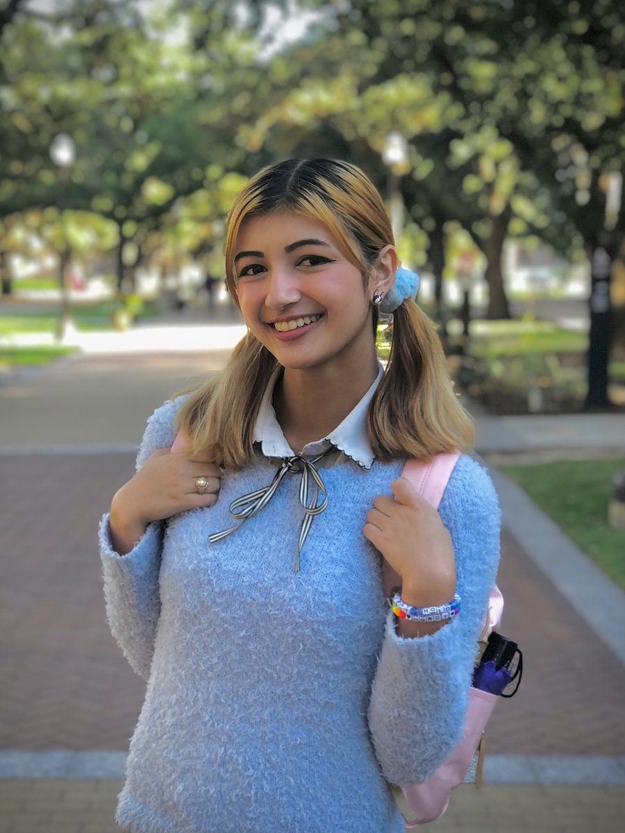 TAMUEngineering's tweet image. Give a Texas-sized Howdy to the new student hosts of #TAMUSoundBytes! Brianna Navas &apos;23 is a #TAMUcsce major and the @TAMUsec Marketing Chair! 👍  🎧 

Grab your headphones and listen now: tx.ag/BriannaPodcast