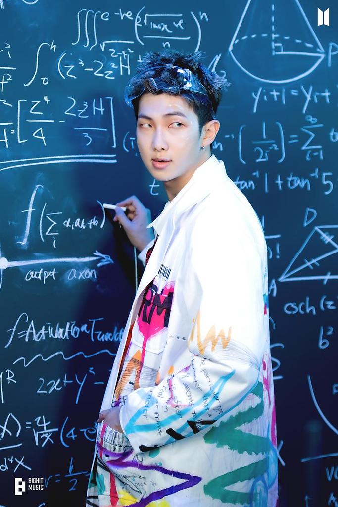 KimSeok36089347's tweet photo. namjoon and seokjin 
  2022 BTS season's greeting's https://t.co/O8BCQtyk3i
