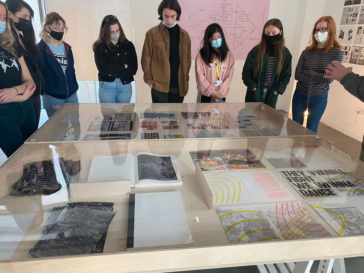 LJMUOutreach's tweet photo. Today we welcomed local Year 12/13 students @LJMUarts to explore and learn from the works of current MA and graduate students of @LJMU GD&amp;I Programme. #ljmuoutreach #communitiesofpractice #graphicdesignandillustration https://t.co/gyaQYtG1uL