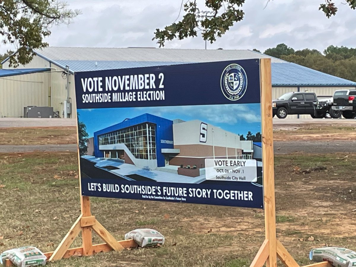 coachdeesmith's tweet photo. BIG DAY for our district, vote YES! https://t.co/6ke3Pl4vXz