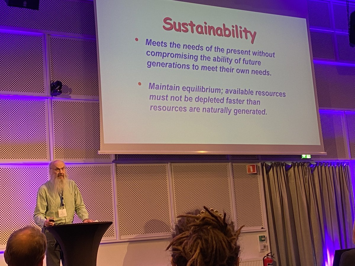 NadjejdaEspinel's tweet photo. Kim Holmén from the Norwegian Polar Institute @NorskPolar talks about sustainable development goals and sustainability in the Arctic #svalbardscience #SSC2021 https://t.co/dvdkOeOECF