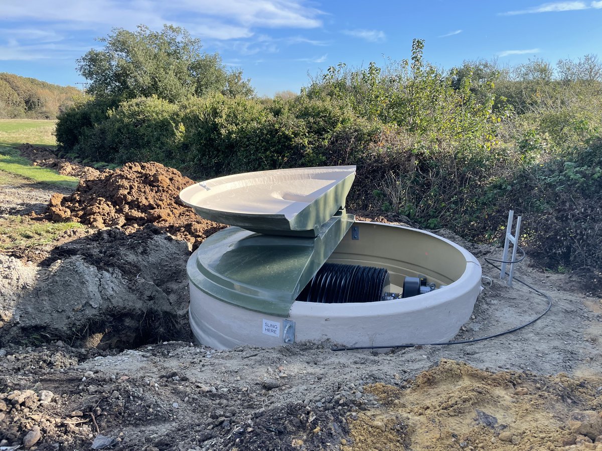 wesdrainage's tweet photo. Klargester Biodisc Installation Titchfield
https://t.co/tZRP5S3tWx
Beautiful day for the installation of a Klargester Biodisc BC for 3 houses in Titchfield, Fareham to replace an old Septic Tank and soakaway that has failed.
#klargesterbiodisc #klargester #septictank #septictanks https://t.co/DMlOJpASOD