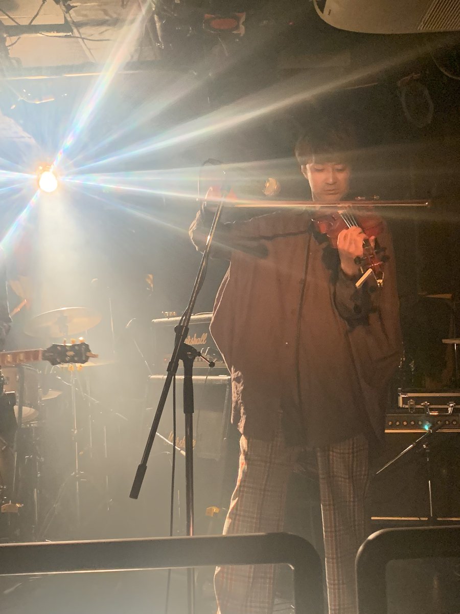 hitomimi2020's tweet photo. ヘルヘッド〜〜〜
いつもより増してアレだったね
#四谷アウトブレイク
#ヘルヘッド
#HELLHEAD https://t.co/5wJc9W6So2