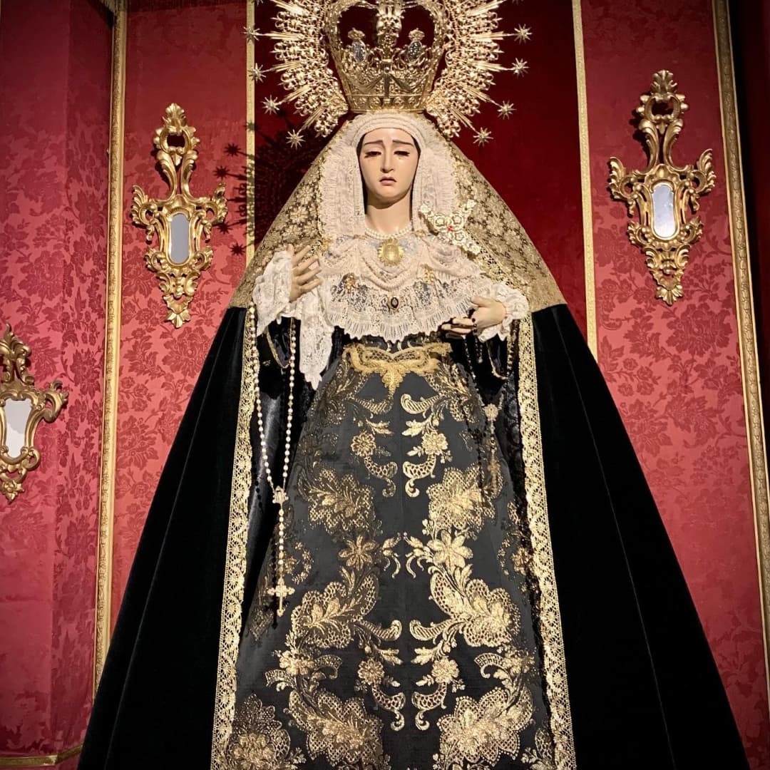 _EBambalinas's tweet photo. ⬛𝗙𝗜𝗘𝗟𝗘𝗦 𝗗𝗜𝗙𝗨𝗡𝗧𝗢𝗦⬛

En las imágenes: Ntra. Sra. de los Dolores, Mª Stma. de la Amargura Coronada, Ntra. Madre y Sra. de la Consolación,Mª Stma. de la Caridad

#Granada #SemanaSanta #Dolores_EB #HyA_EB #SAyC_EB #LyC_EB @doloresgranada @HuertoGranada @XtodeSanAgustin https://t.co/2EEtP66hAW