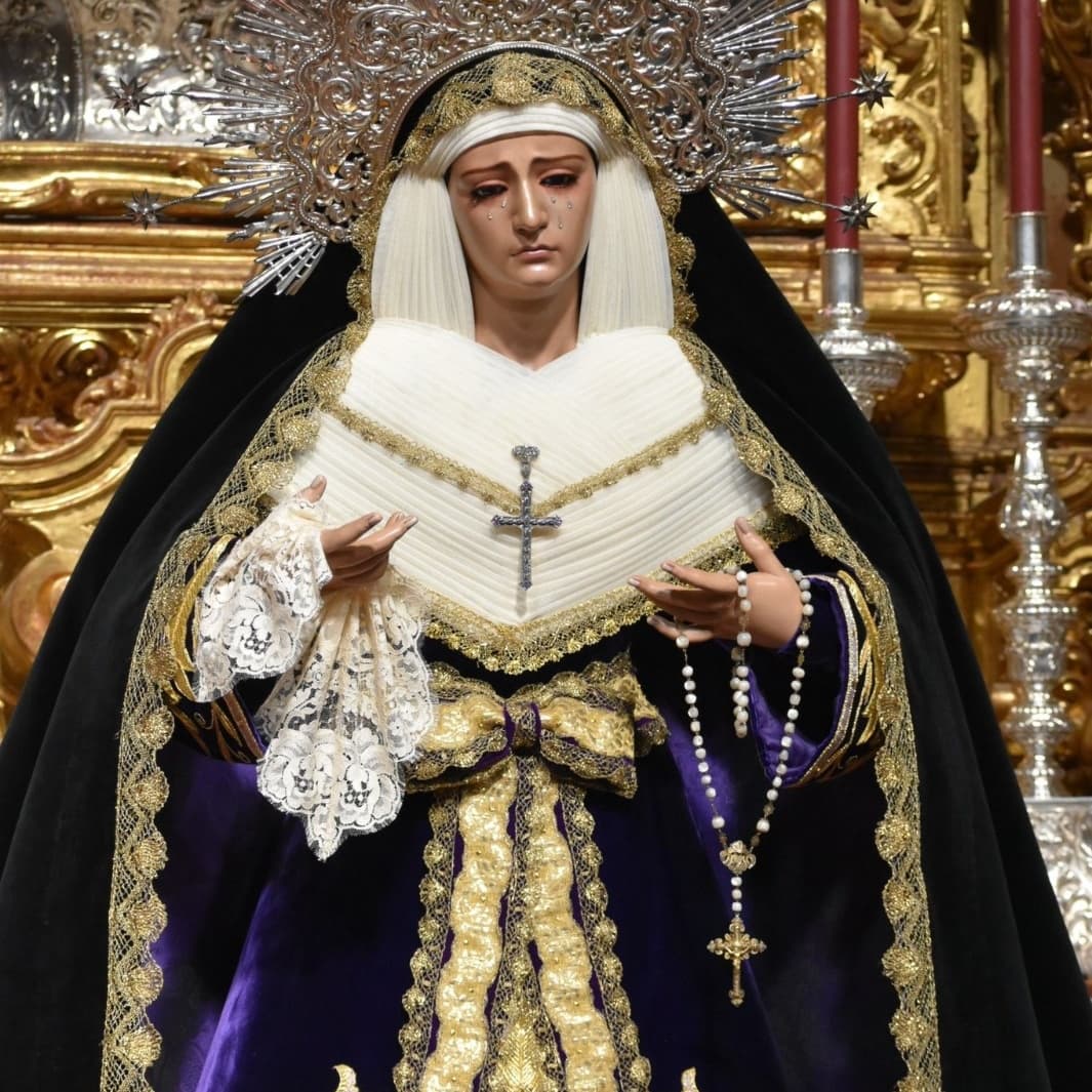 _EBambalinas's tweet photo. ⬛𝗙𝗜𝗘𝗟𝗘𝗦 𝗗𝗜𝗙𝗨𝗡𝗧𝗢𝗦⬛

En las imágenes: Ntra. Sra. de la Esperanza Coronada, Mª Stma. del Sacromonte, Mª Stma. de los Remedios, Mª Stma. de las Penas.

#Granada #SemanaSanta #GPyE_EB #CyS_EB #MyR_EB #PyP_EB @HdadEsperanza https://t.co/fN0mQSyGly