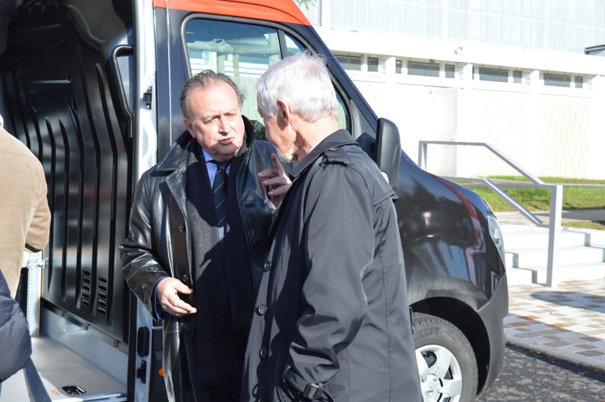 PhEnjolras's tweet photo. @Cyrilnoury et @gerardweyn au lancement de l’#informatruck ,dont le premier sera piloté par Yann .Un vrai projet,un véritable plus pour notre #territoire !
@agir_cci2021 @MedefOise @FFBatimentOise @FceOise @CNPA #Oise https://t.co/UUn7tRZEmr