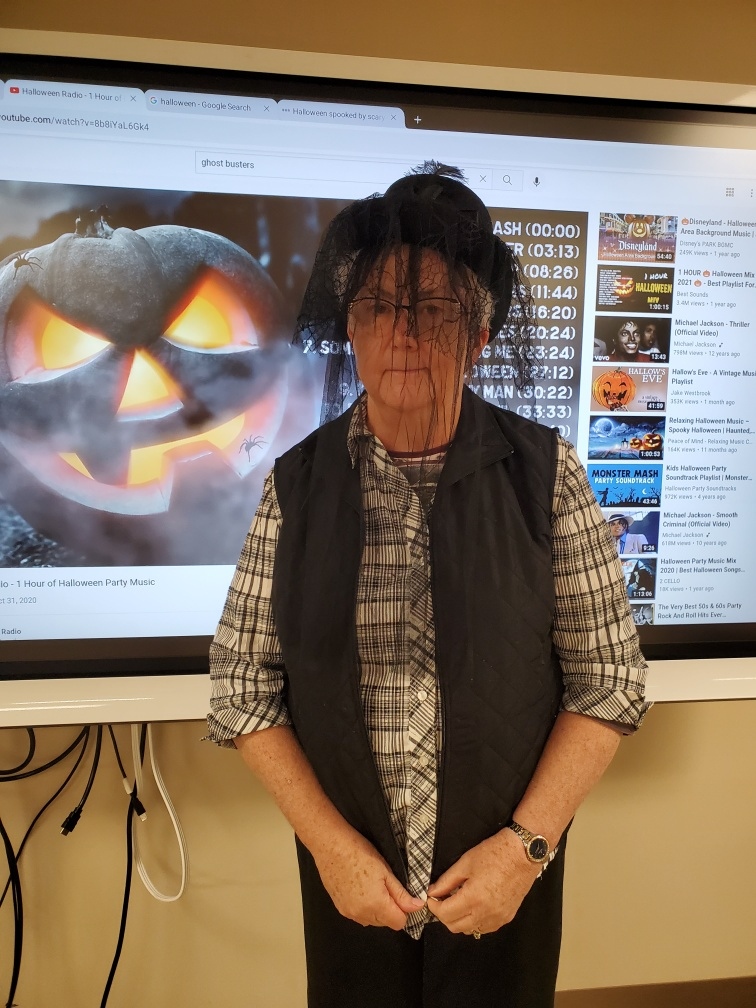 VONOxford's tweet photo. Our clients and staff in our #Woodstock and #Ingersoll Adult Day Programs had some fun dressing up for Halloween last week! We hope everyone had a great Halloween weekend.
#AdultDayProgram #CommunityCare #OxfordCounty #CommunityHealthCare #CommunitySupportServices https://t.co/M8y33jcgry