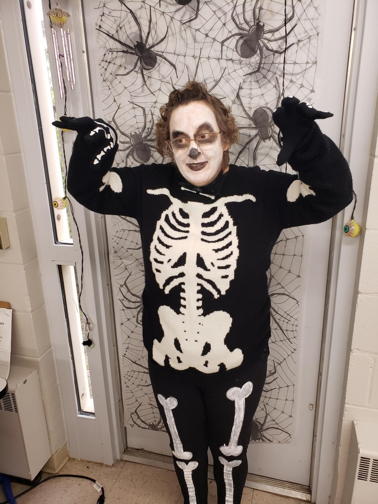 VONOxford's tweet photo. Our clients and staff in our #Woodstock and #Ingersoll Adult Day Programs had some fun dressing up for Halloween last week! We hope everyone had a great Halloween weekend.
#AdultDayProgram #CommunityCare #OxfordCounty #CommunityHealthCare #CommunitySupportServices https://t.co/M8y33jcgry