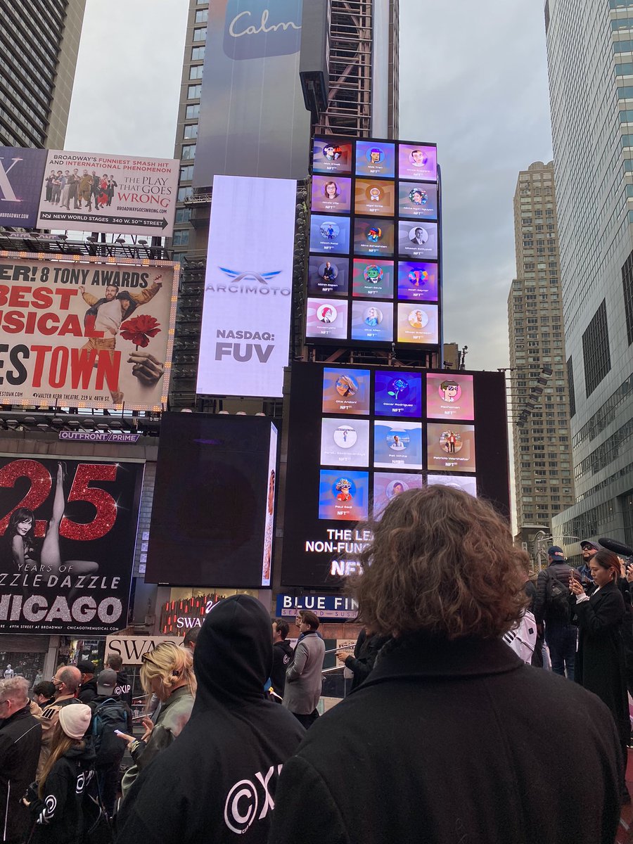 amypeniston's tweet photo. As far as surreal experiences go, seeing my face on a billboard in Times Square is up there. 😂

#NFTNYC2021 https://t.co/w8pUhhctfU