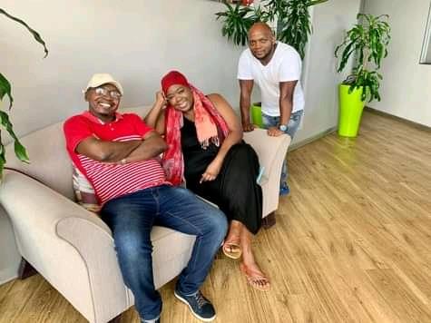 VumaFM's tweet photo. Welcome to the Wednesday edition of #Vuma103Drive with Lucky Sefatsa Ngidi Thandolwethu and Big Mike from 15:00-18:00.
#VumaFM #Vuma103Drive https://t.co/xEzvJiAGG5