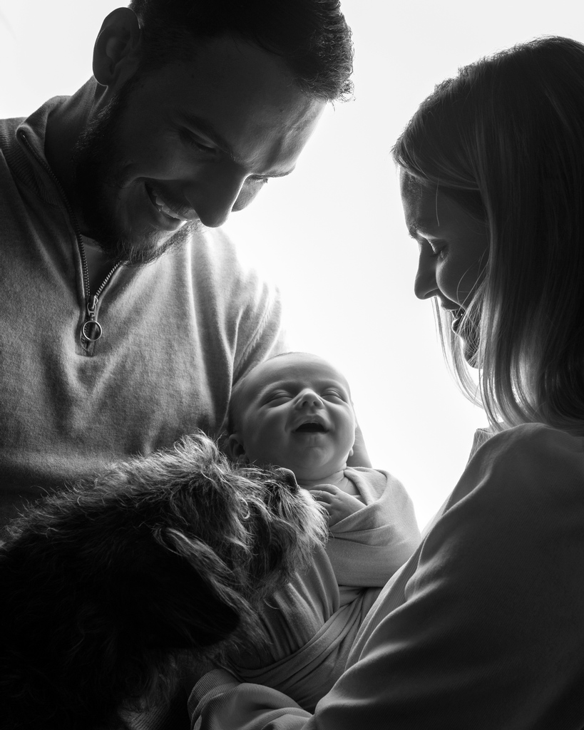 RayLoweStudios's tweet photo. When the whole family gets in on the newborn shoot! https://t.co/TtI3NQ8tsd