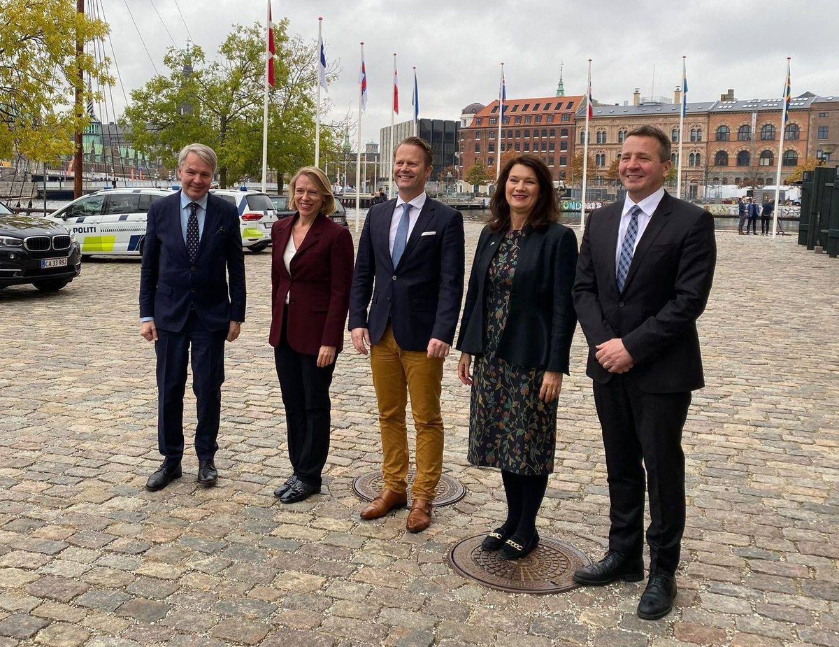 Always a pleasure to meet with my #N5 colleagues 🇮🇸🇩🇰🇫🇮🇳🇴🇸🇪. The #Nordic countries share values of #democracy, rule of law and #HumanRights, and will continue to work together toward those values internationally.