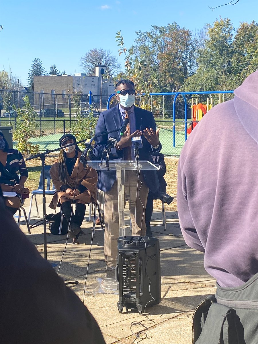 Dwight Freeman tweet media