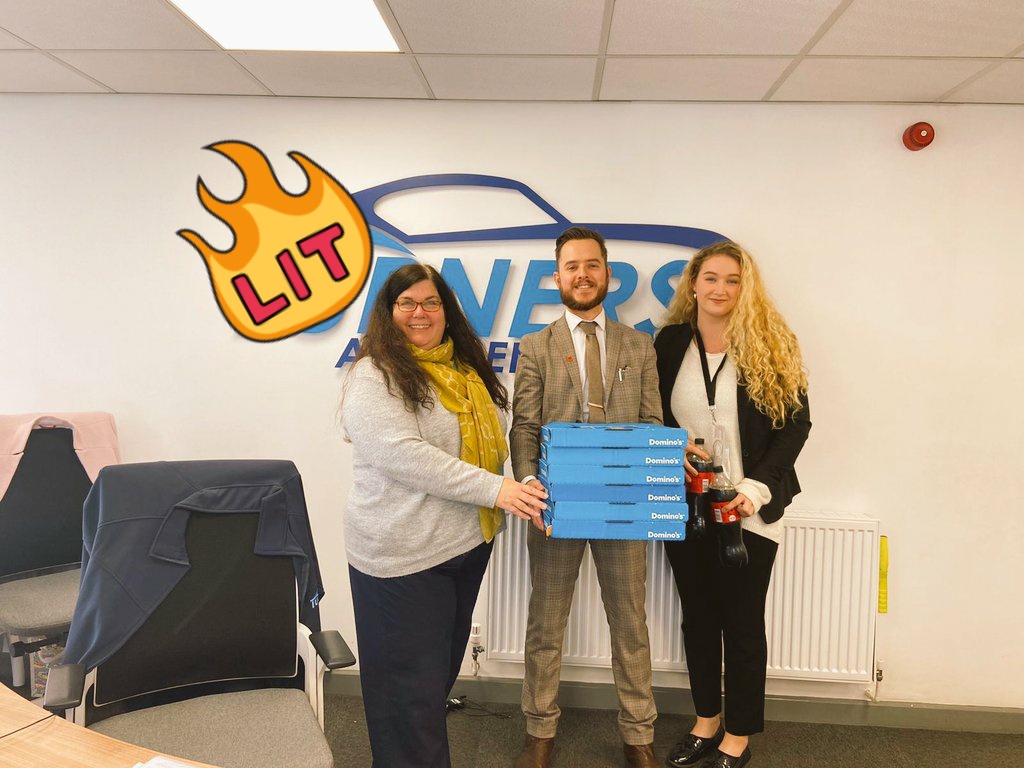 Sam Holland tweet media