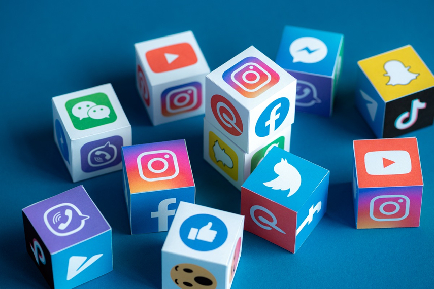 CleverpandaUK's tweet photo. 10 billion hours are spent on social media platforms every day. Is your business taking advantage of social media? I can help. https://t.co/CDtdCvof4h #socialmedia #marketing https://t.co/4HOrlc7nPU