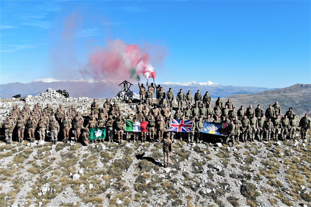 ItalyatNATO's tweet photo. 🇮🇹 &amp; 🇬🇧 recently participated in the joint #exe #RomanStar, aimed at testing their technical capabilities in 🗻 mountain warfare scenarios.

Find out more here 🔗: https://t.co/JoJQ1xOCnt https://t.co/s0LJCz9S3H