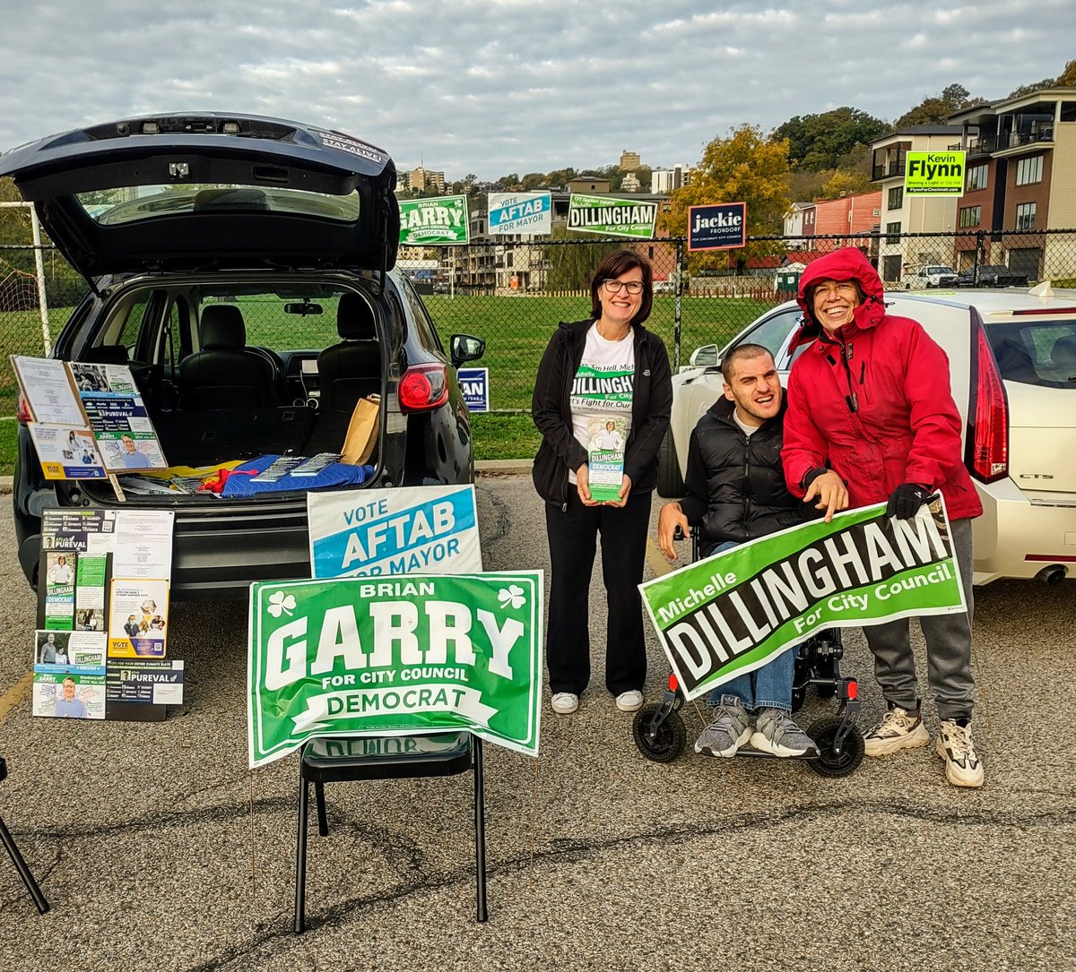 MichelleDunn513's tweet photo. The scene at Precinct 1D/H; 5A! Thank you Eleonora Fusco !!! Let's Get Out The Vote! - Polls are open until 7:30pm - have your voice heard! #VoteDillingham! https://t.co/e26tLAae6A