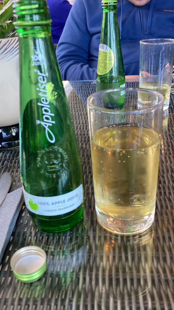 Arlo 🌙📚✨🌷 tweet media