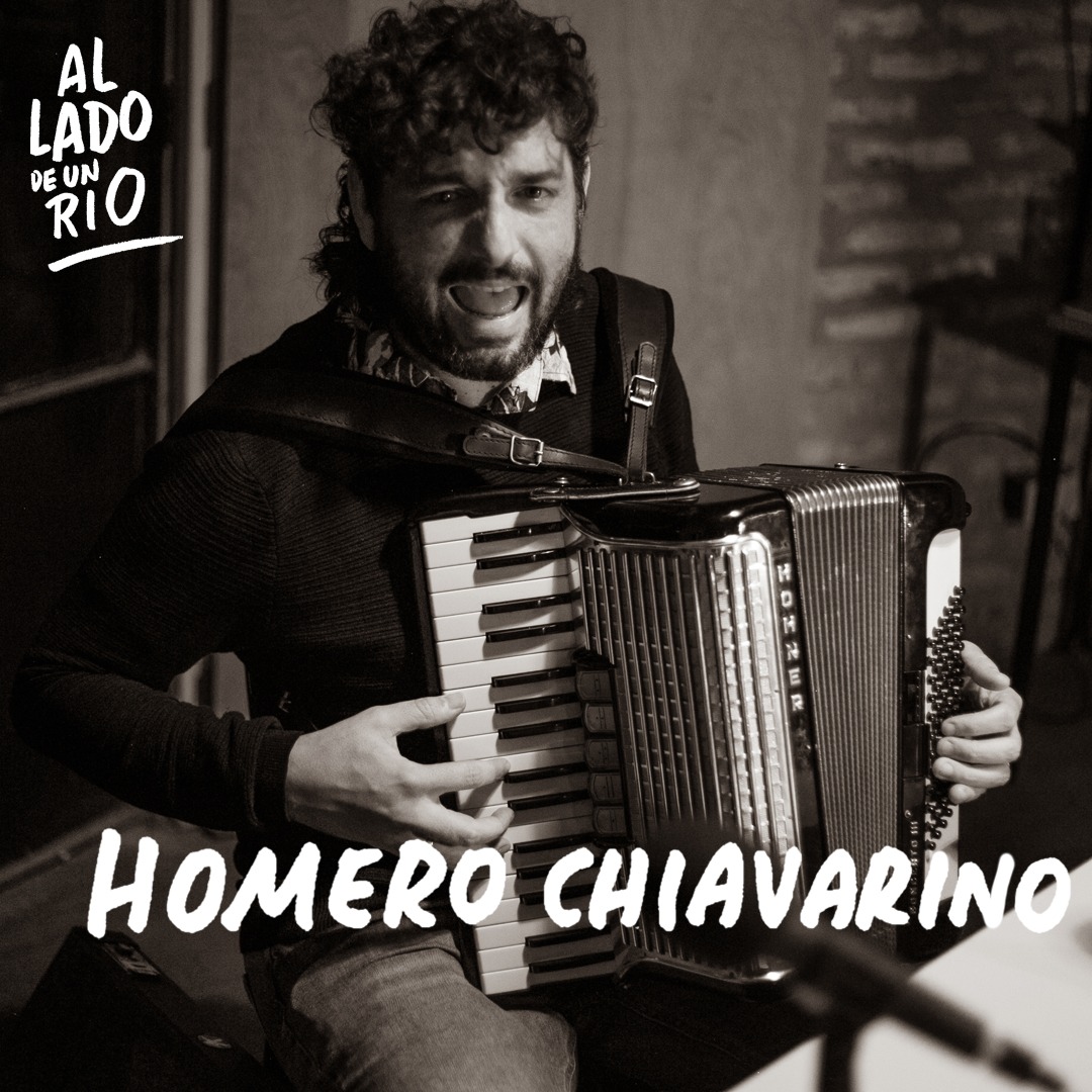 deunriopodcast's tweet photo. Homero Chiavarino @HChiavarino es el protagonista de nuestro nuevo episodio. Un artista popular, uno de los músicos más versátiles de la escena musical rosarina. Ya lo podés escuchar 👇https://t.co/nBQvnP9nFd https://t.co/h9ENQJBWrN