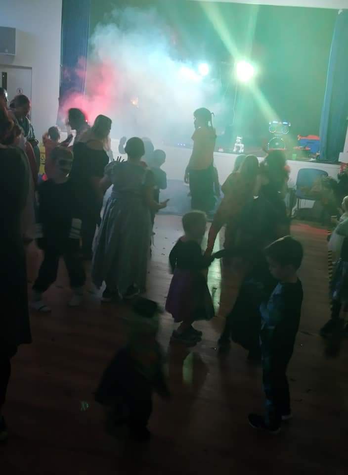 Volunteersnw's tweet photo. Thank you to everyone who came to the Halloween party. We had an amazing time and hope you did too. Over 50 families attended throughout the evening!

https://t.co/MjPgZTvrA1 https://t.co/lLueHJ1pth