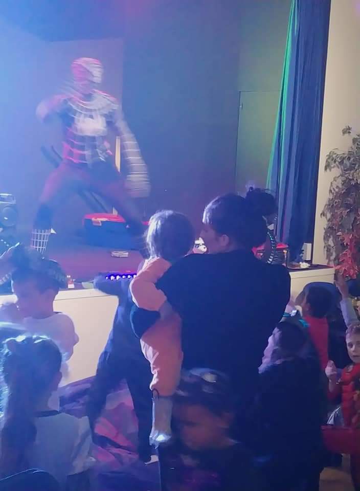 Thank you to everyone who came to the Halloween party. We had an amazing time and hope you did too. Over 50 families attended throughout the evening!

facebook.com/25262967486182…