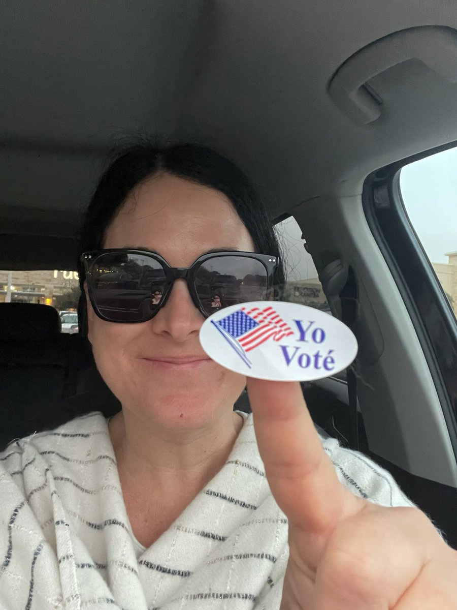 lanainaustin's tweet photo. Get it done people!
Today is the last day to vote in Texas.
#showupeverytime https://t.co/cCZ4bJCuPx